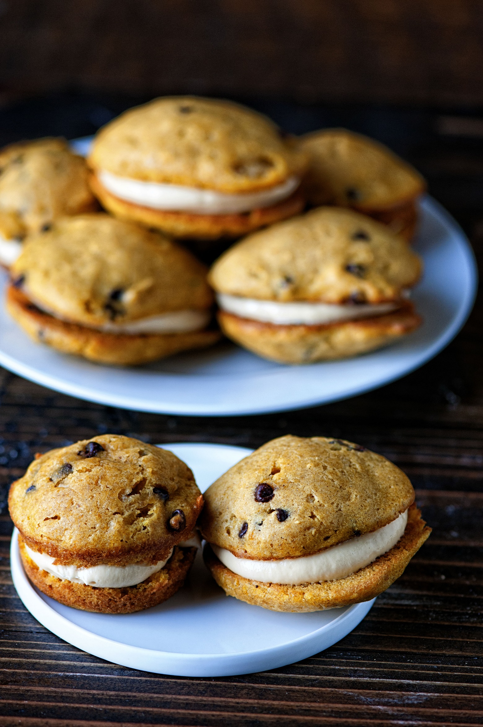 pumpkin-chocolate-chip-whoopie-pies-03