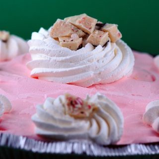 Frozen Peppermint Bark Cheesecake Pie