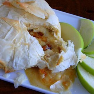 Baked Brie with Candied Walnuts and Caramelized Onions