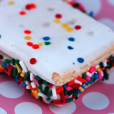 Cakespy Tour and Pop Tart Ice Cream Sandwiches…