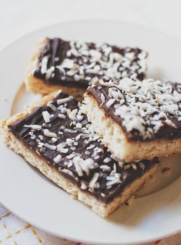 Up close shot of Samoas Lofthouse Cookie Bars