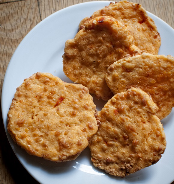 PimentoCheeseCrackers1
