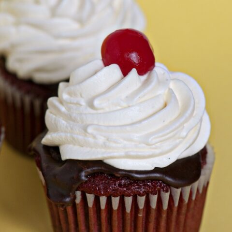 Dr. Pepper Vanilla Float Cupcakes