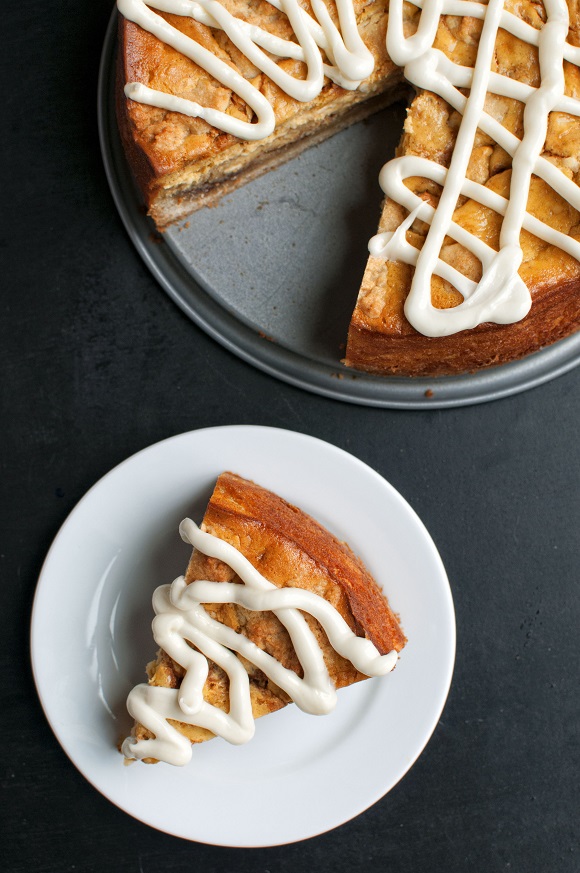 Pumpkin Cinnamon Roll Cheesecake