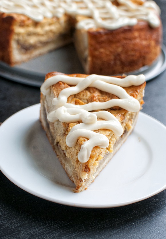 Pumpkin Cinnamon Roll Cheesecake