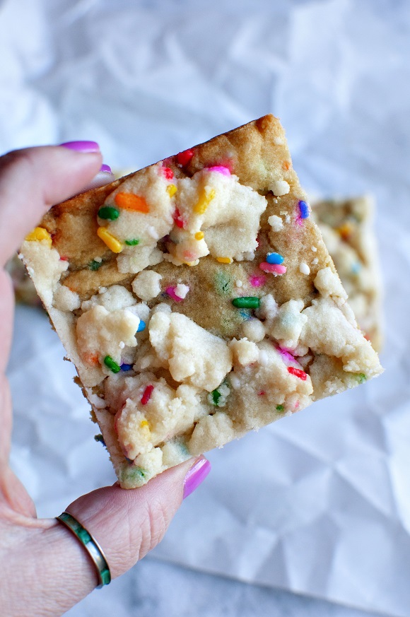 Crumb Topped Cake Batter Blondies