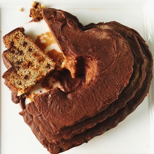 Cinnamon Sugar Banana Chocolate Chip Pound Cake