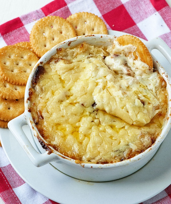 Caramelized Onion, Bacon, and Gruyere Dip