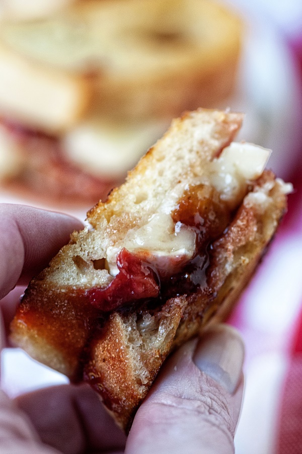Strawberry Chutney and Brie Grilled Cheese 002