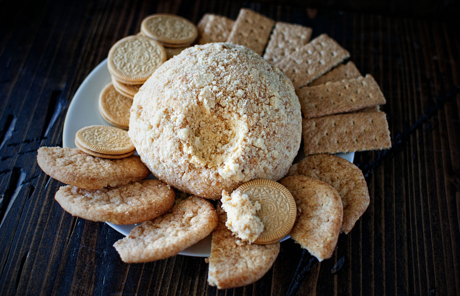 Snickerdoodle Pumpkin Cheesecake Cheeseball