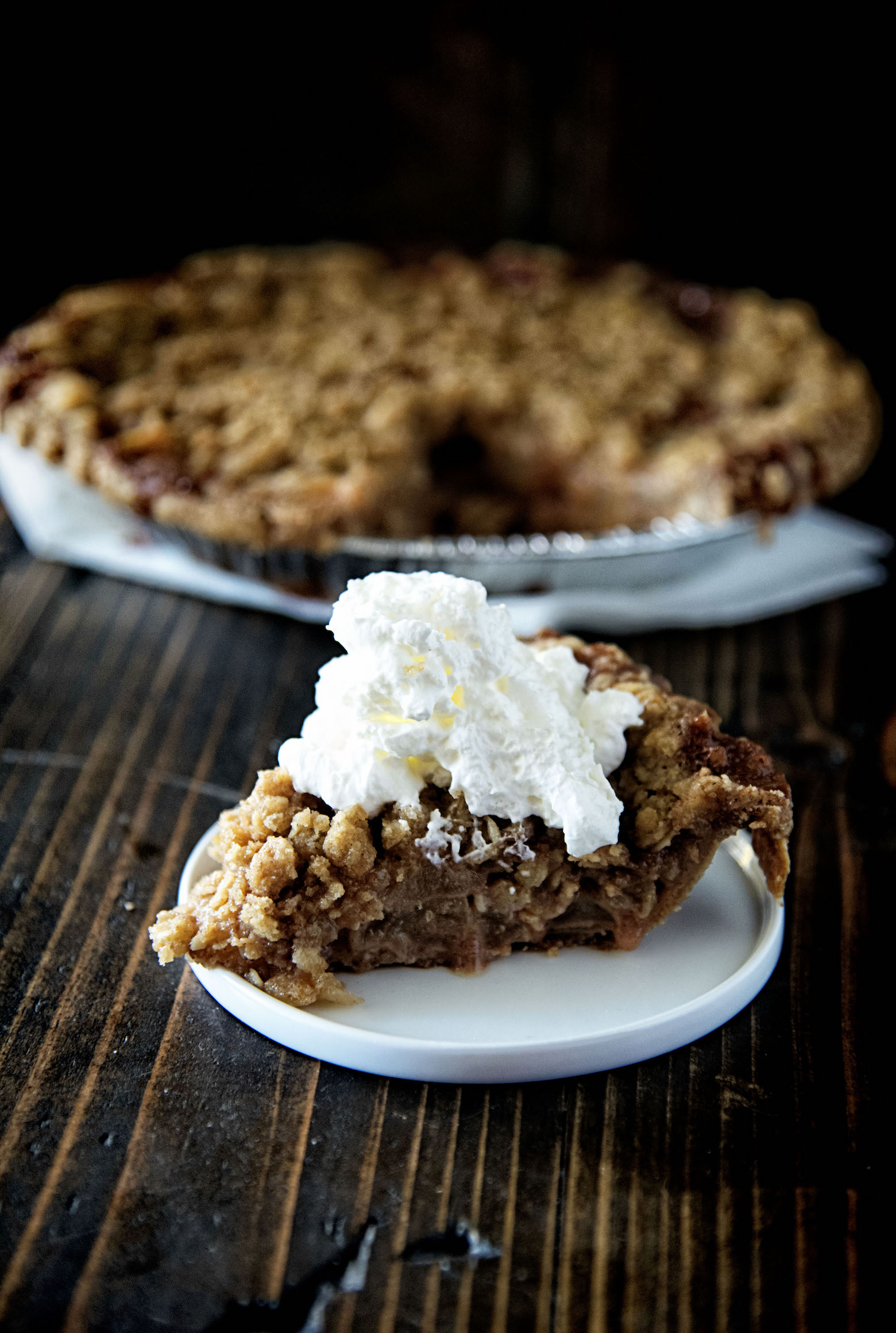 Oatmeal Crumble Caramel Apple Pie