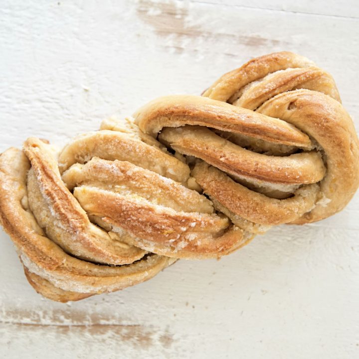 Sweet Tea Glazed Lemon Babka