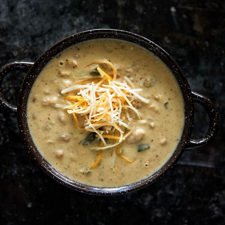 Vegetarian Roasted Garlic Chile White Bean Soup