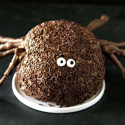 Chocolate Spider Cheesecake Cheeseball #HalloweenTreatsWeek
