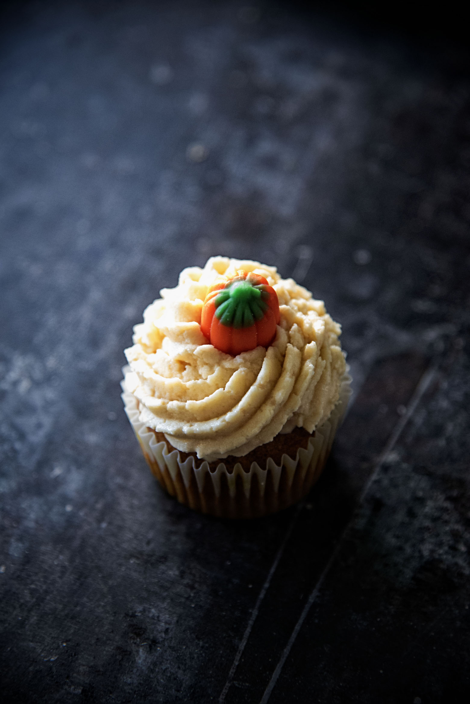 Salted Caramel Frosted Pumpkin Cupcakes