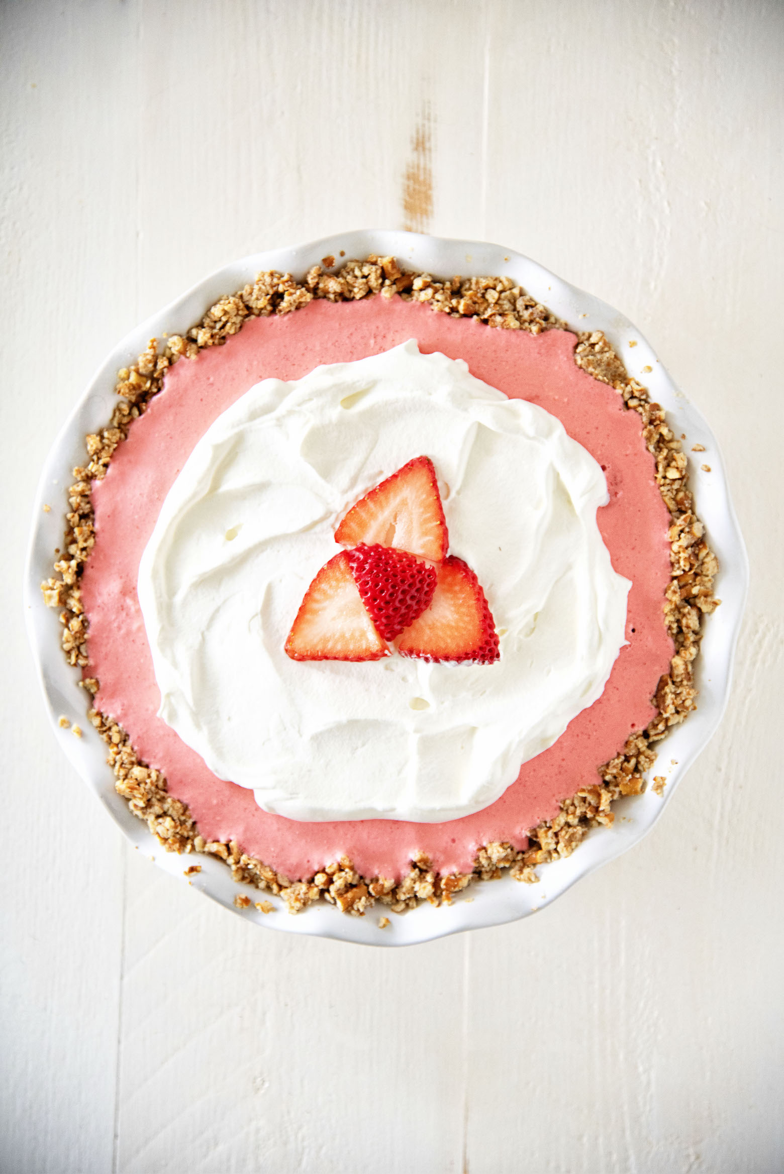 Strawberry Cream Cheese Pretzel Pie