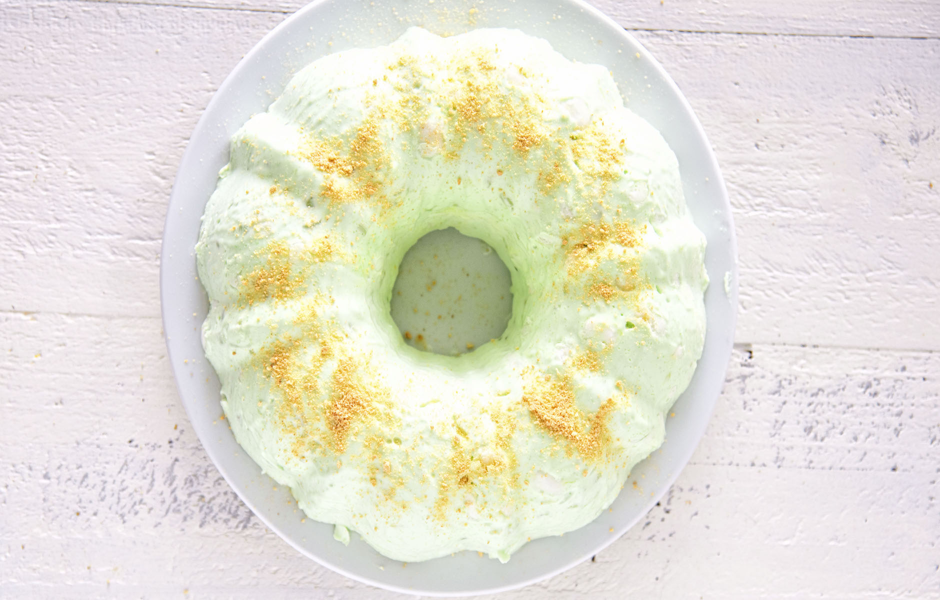 https://www.sweetrecipeas.com/wp-content/uploads/2019/02/Key-Lime-Pie-Jell-O-Mold-01.jpeg