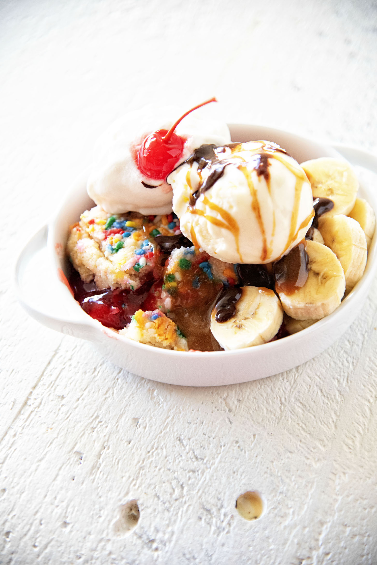 Banana Split Dump Cake