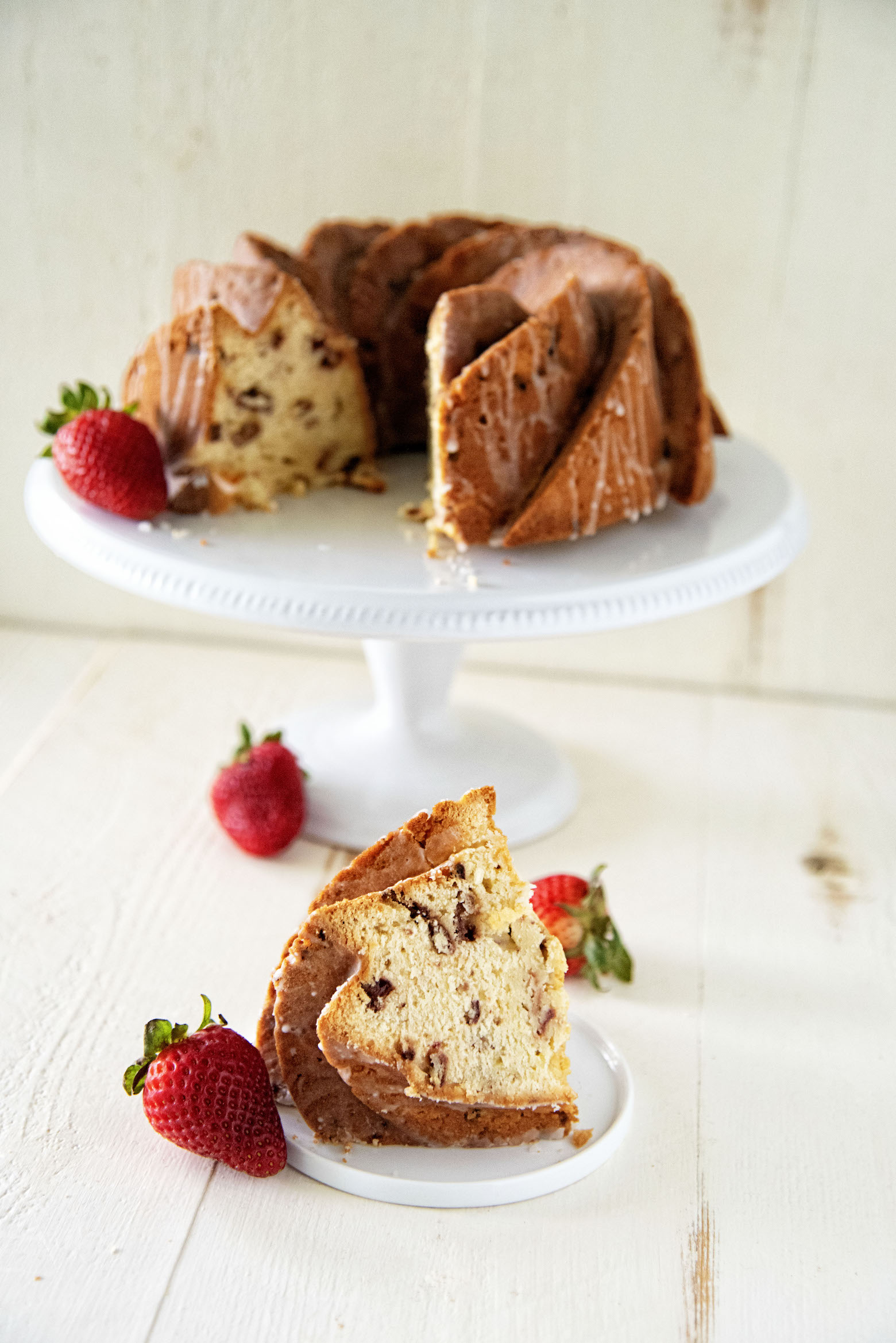 Strawberry Lemonade Bundt Cake