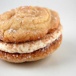 Tiramisu Sandwich Cookie