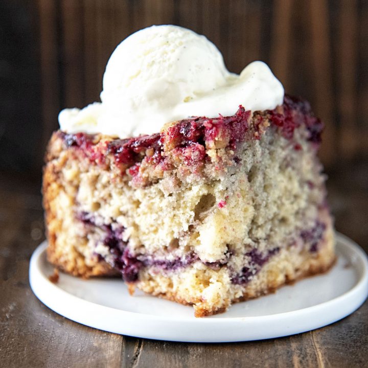 Blackberry Brown Butter Crumb Coffee Cake 