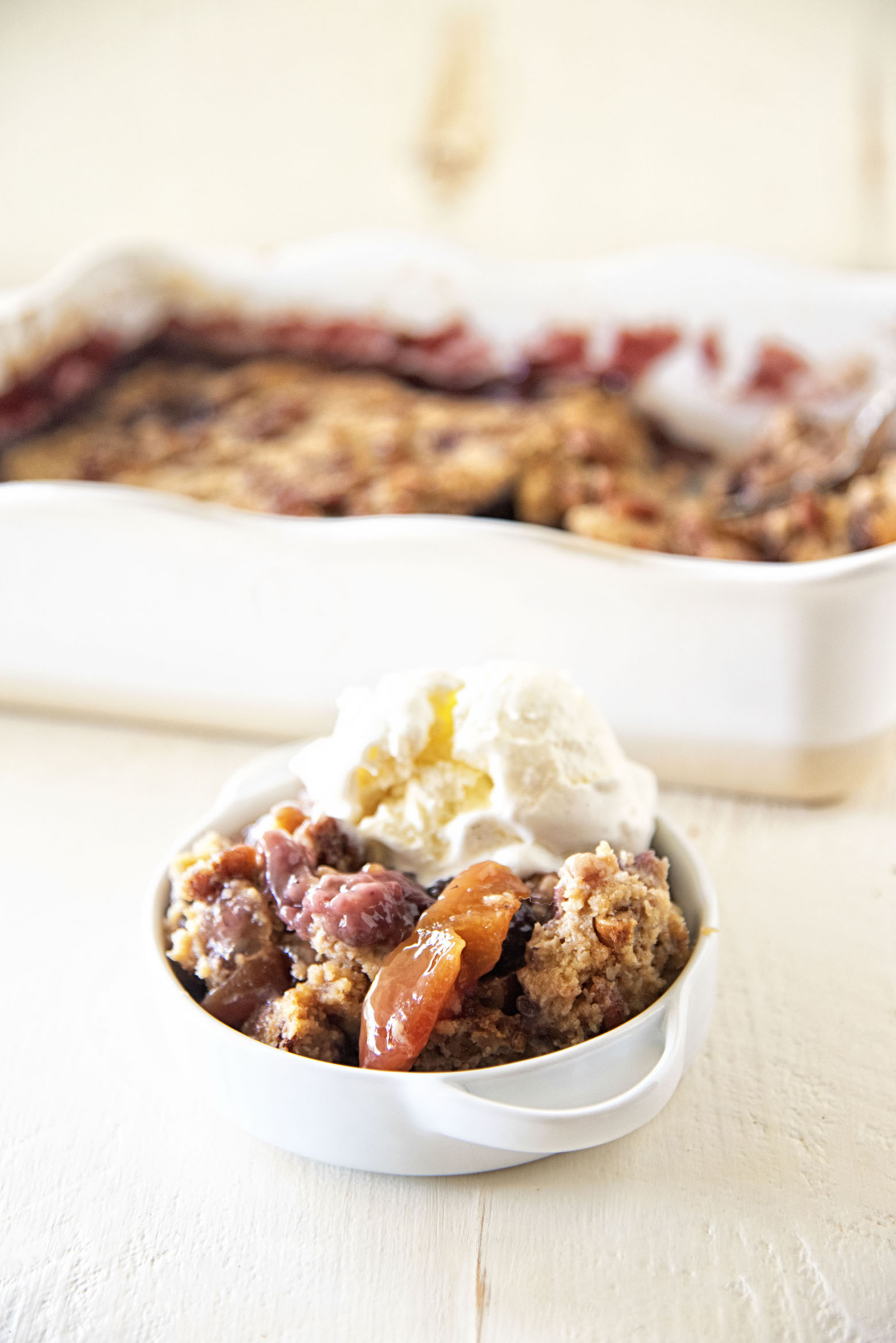 Peach Blackberry Oatmeal Cookie Cobbler