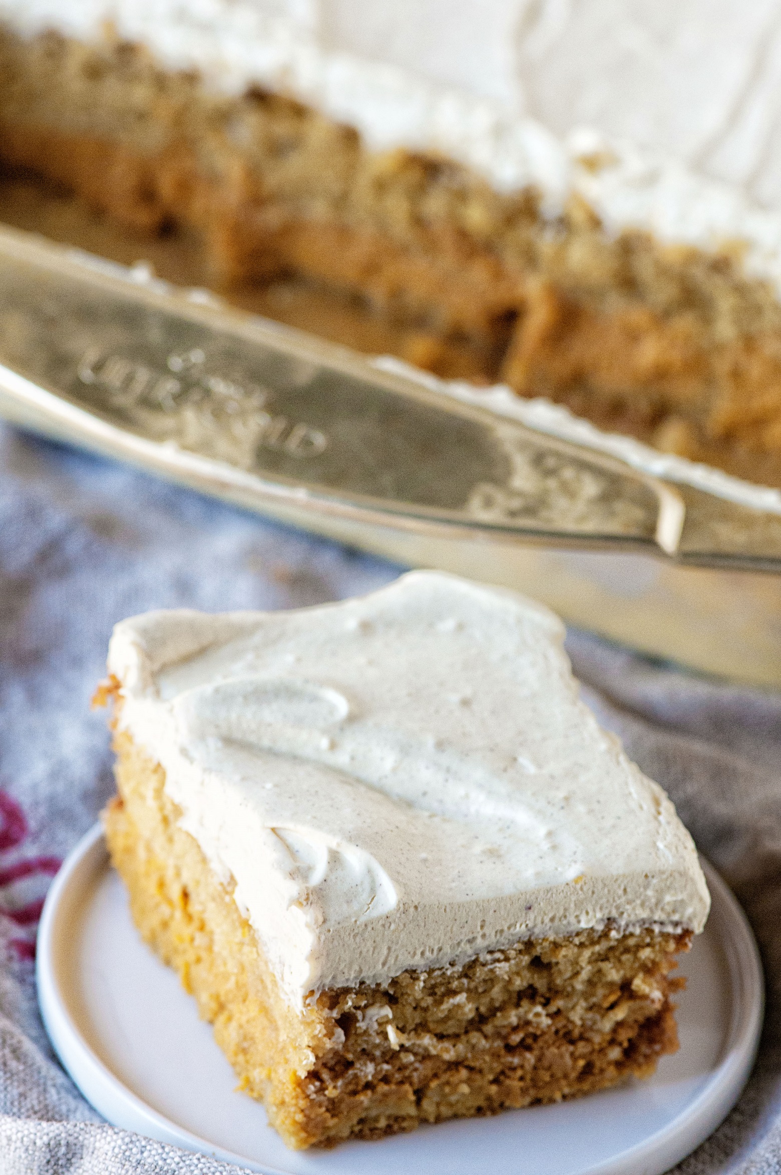 Pumpkin Spice Latte Magic Cake