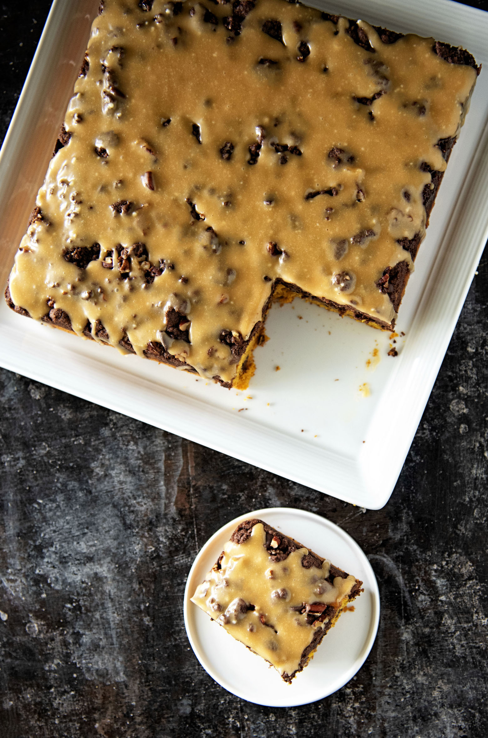 Caramel Turtle Pumpkin Crumb Cake 