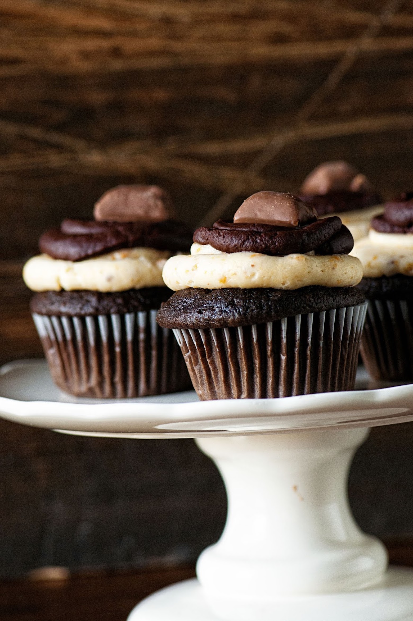 Dark Chocolate Butterfinger Cupcakes 