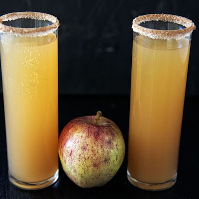 Snickerdoodle Apple Cider Mimosa