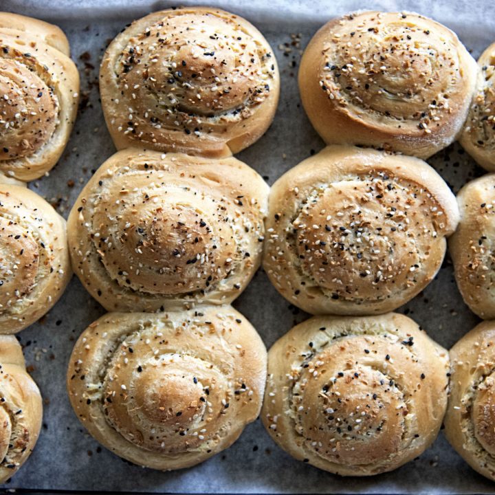 Sourdough Everything Bagel Spiral Rolls