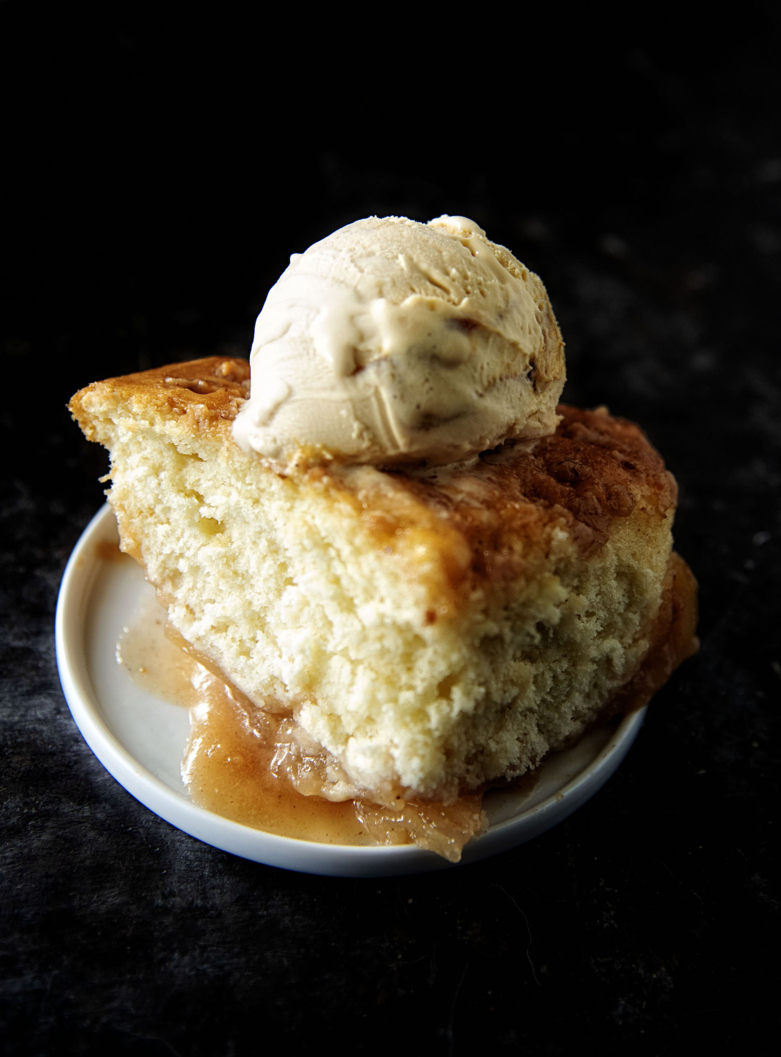 Toffee Apple Pie Cake