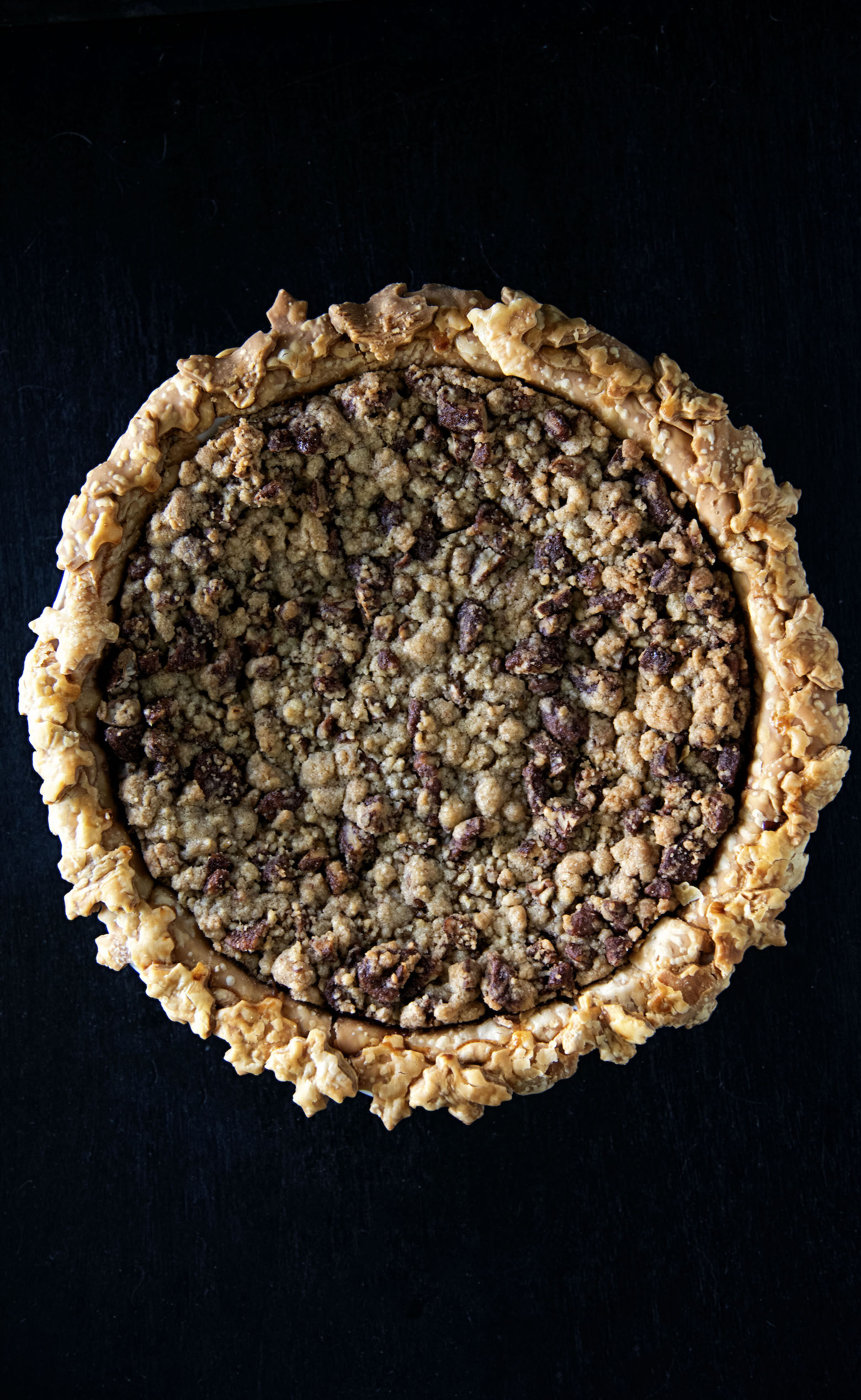 Butter Toffee Pecan Crumb Pumpkin Pie