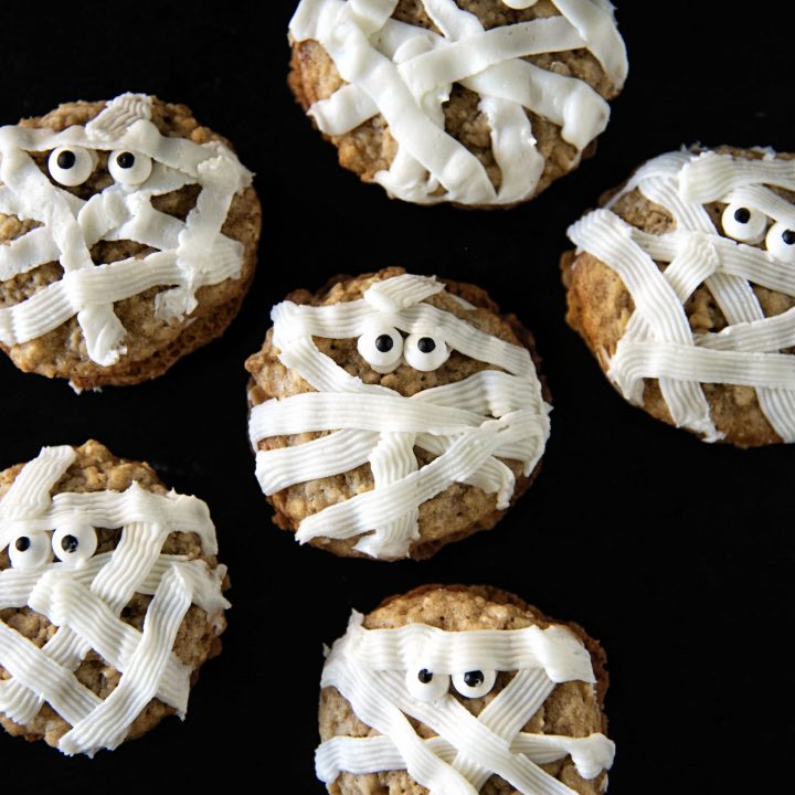 Maple Mummy Oatmeal Cookie Cream Pies