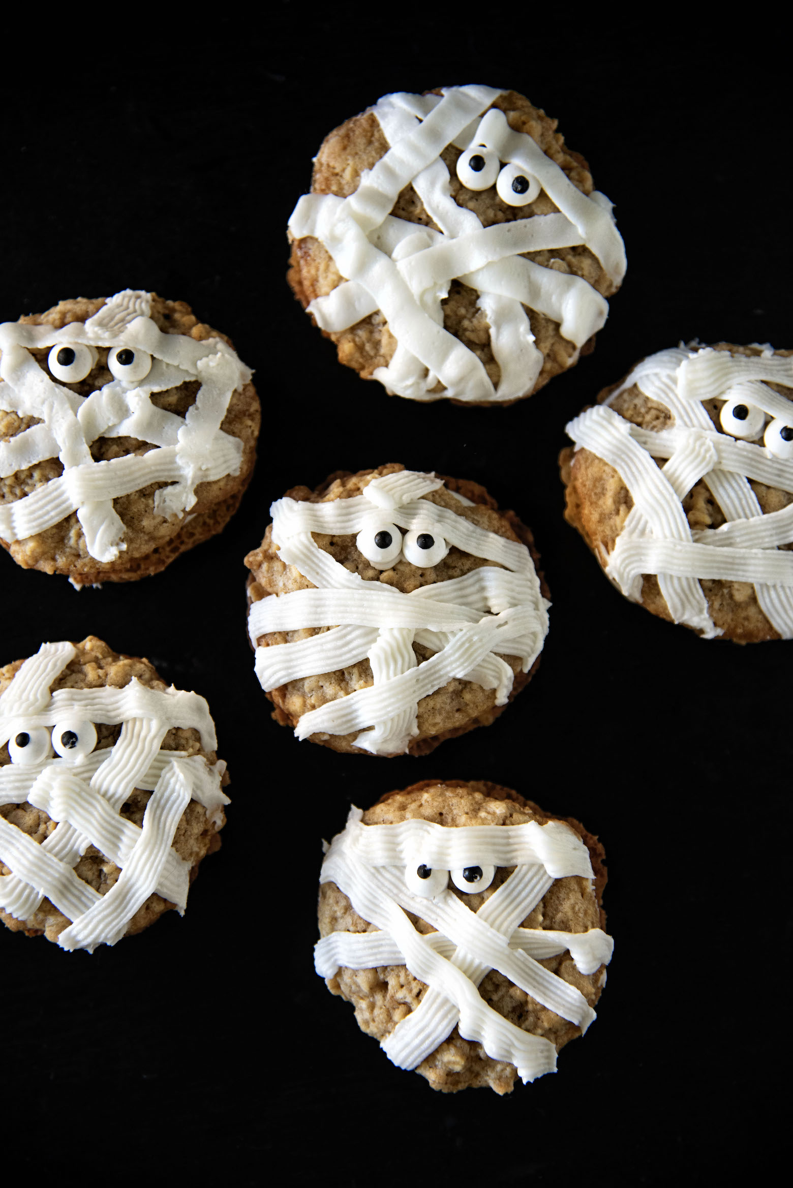 Maple Mummy Oatmeal Cookie Cream Pies 