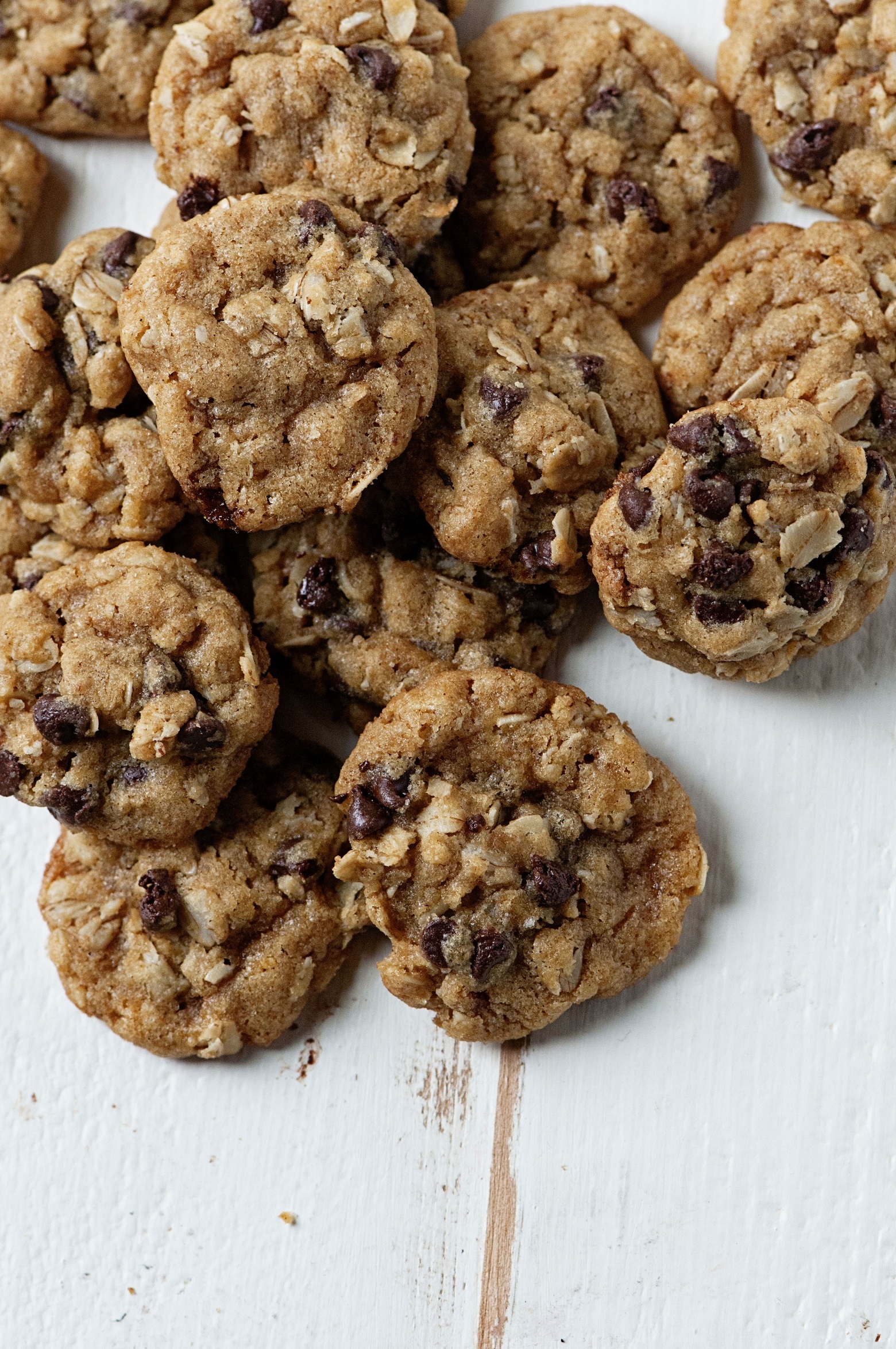 Small Batch Mini Oatmeal Chocolate Chip Cookies