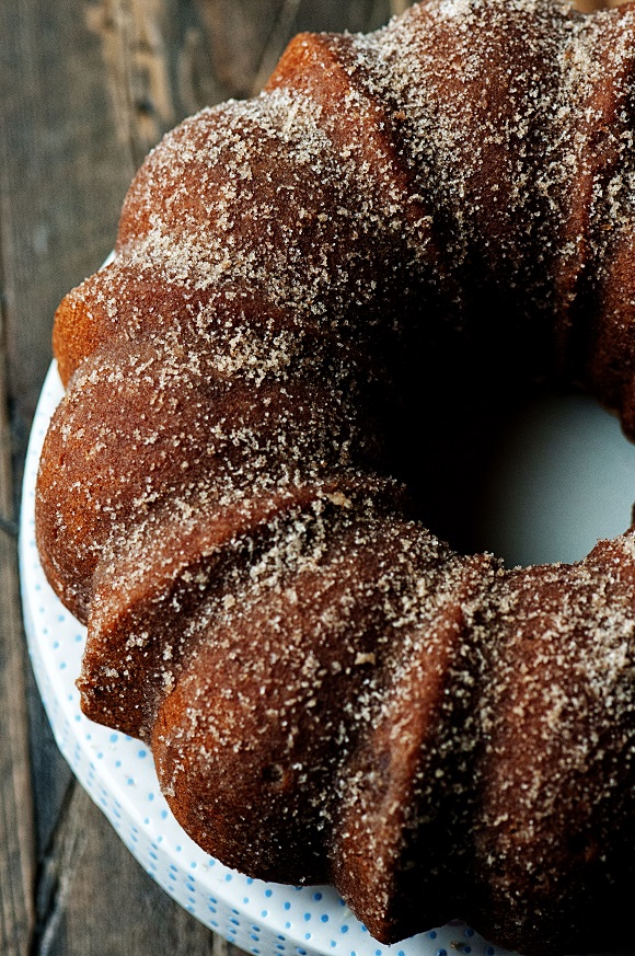 Bourbon Brown Sugar Cake • Freutcake