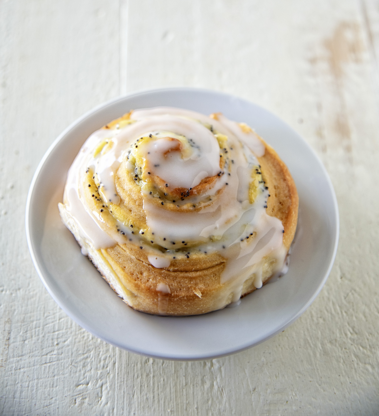 Lemon Poppyseed Sweet Rolls 