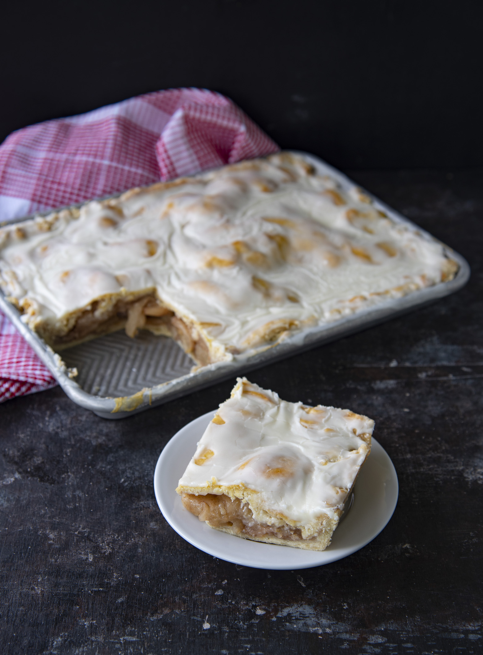 Cinnamon Toast Crunch Apple Slice