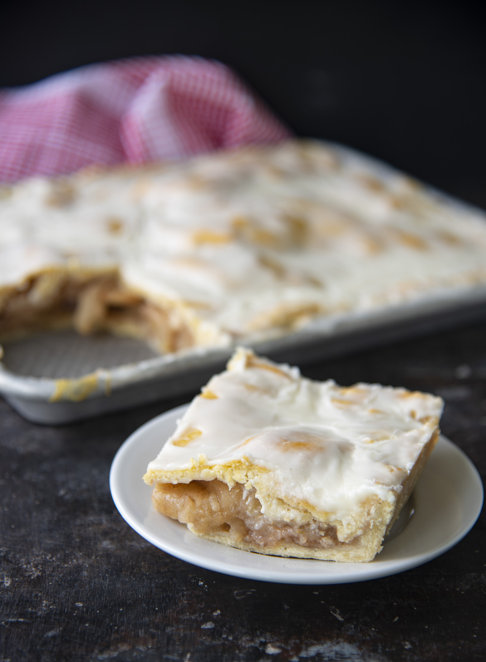 Cinnamon Toast Crunch Apple Slice