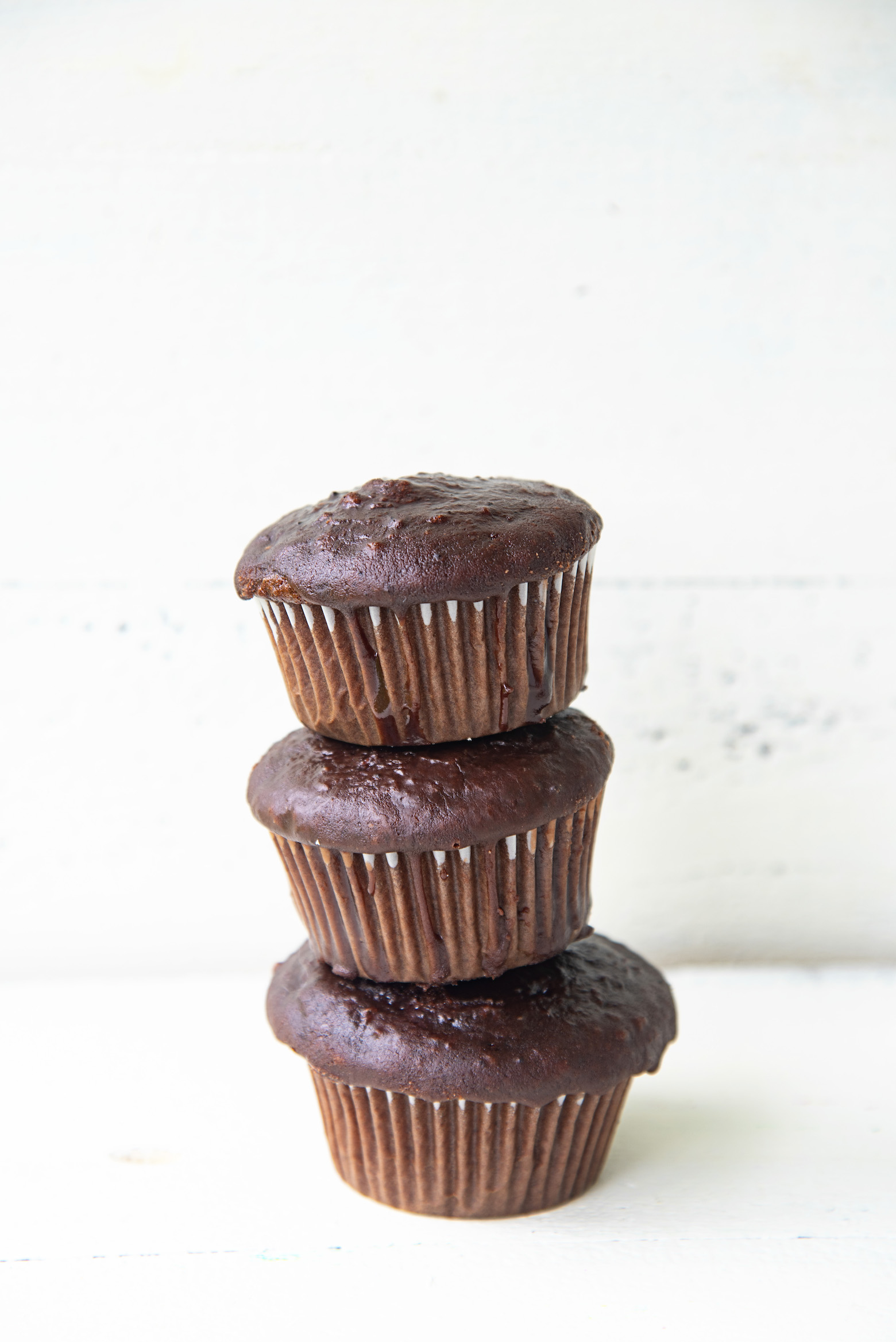 Chocolate Root Beer Float Cupcakes 