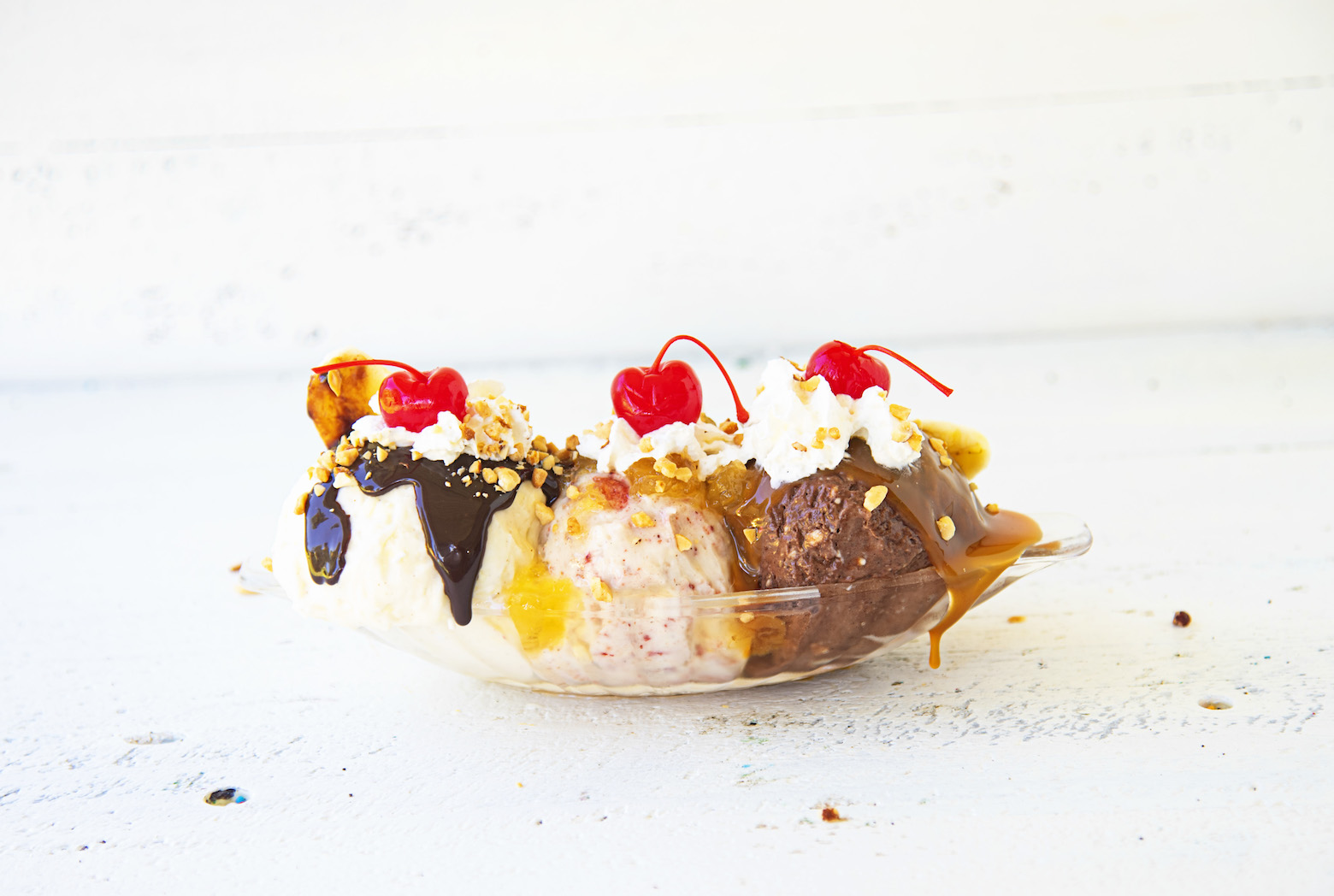 Banana Split Cheesecake Cheeseball