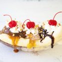 Banana Split Cheesecake Cheeseball