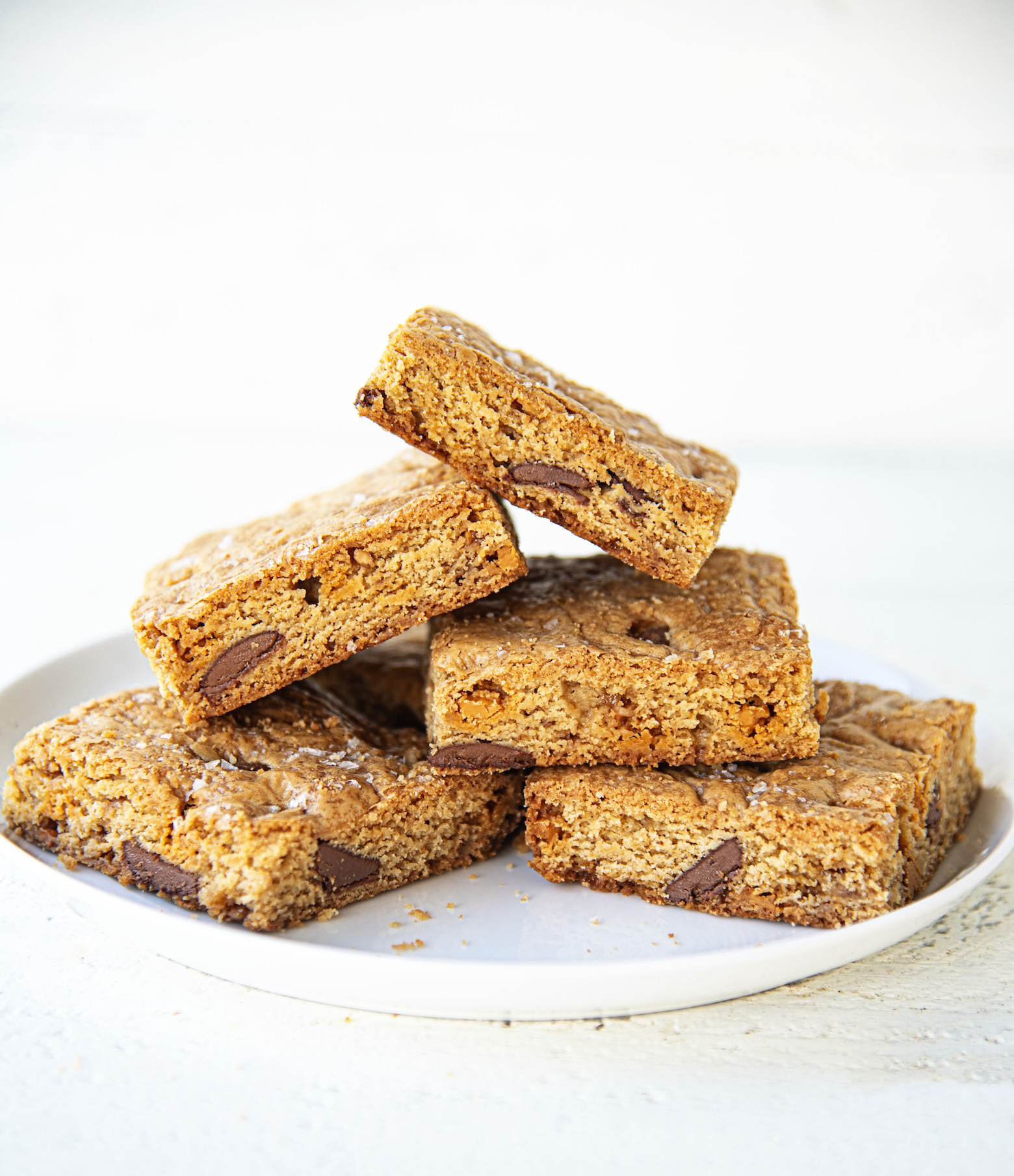 Salted Chocolate Chip Butterscotch Toffee Cookie Bars 