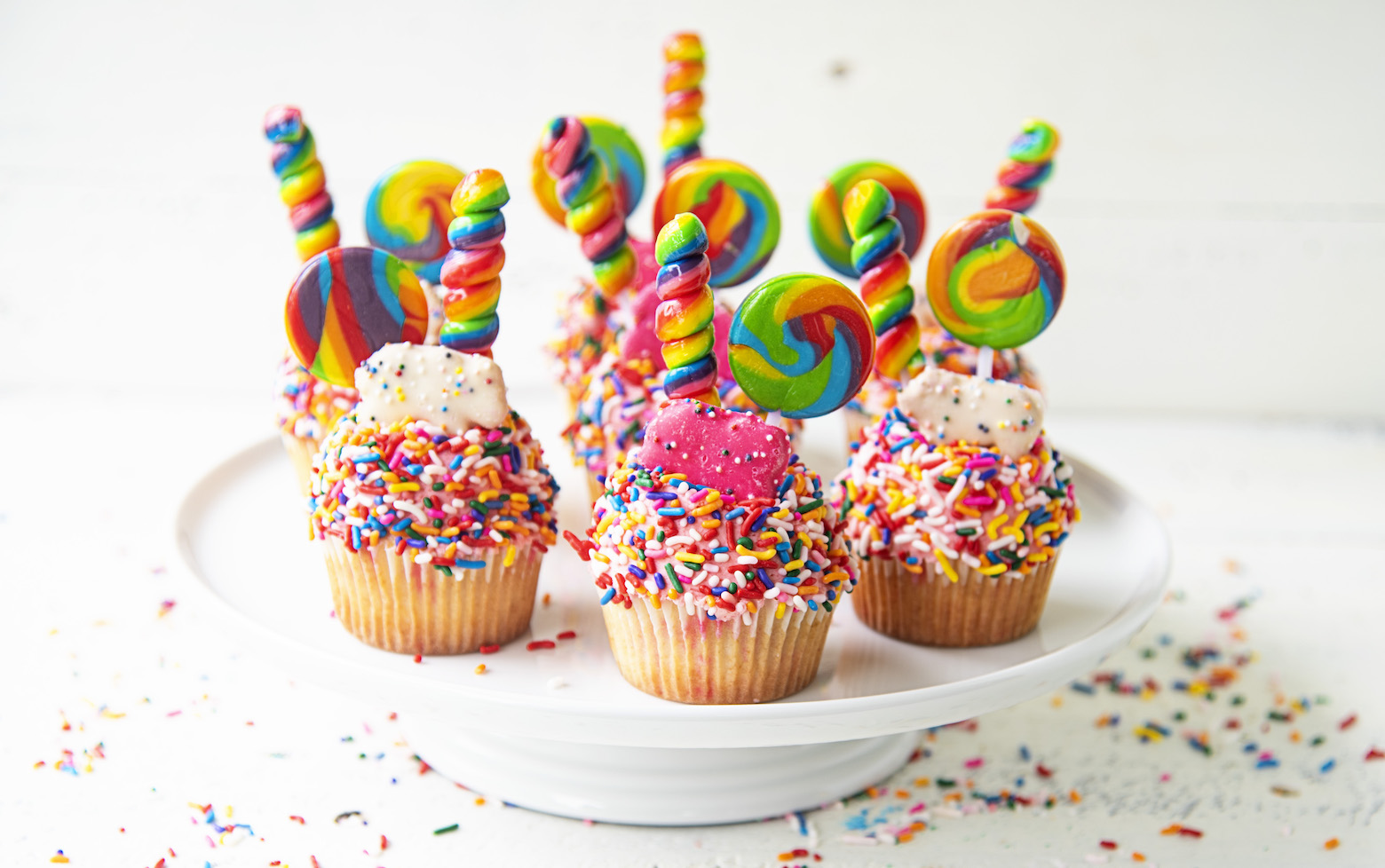 Vanilla Sprinkle Birthday Cupcakes 