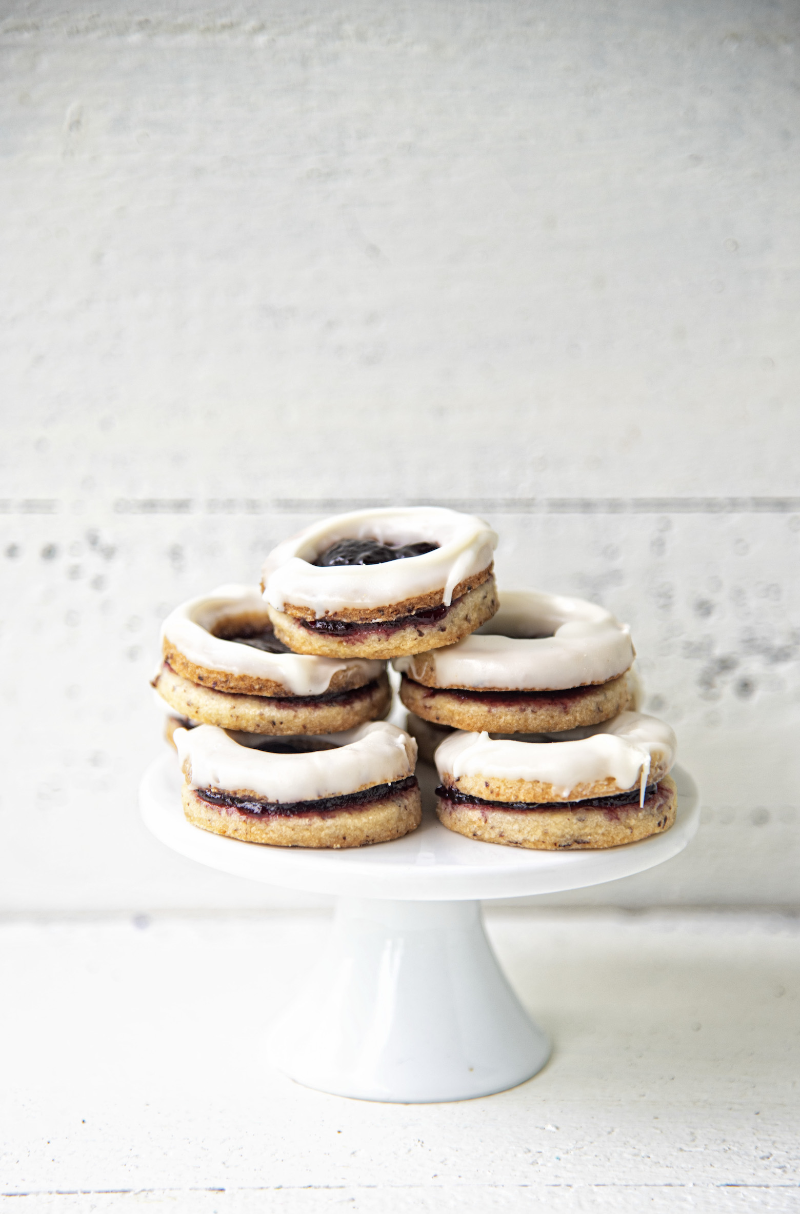 White Chocolate Berry Linzer Cookies
