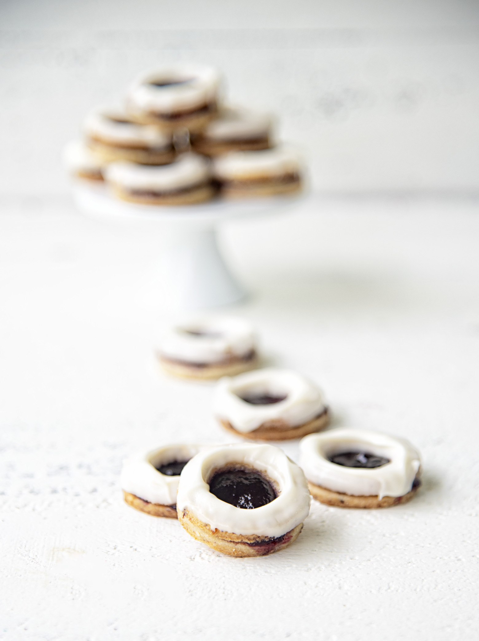 White Chocolate Berry Linzer Cookies