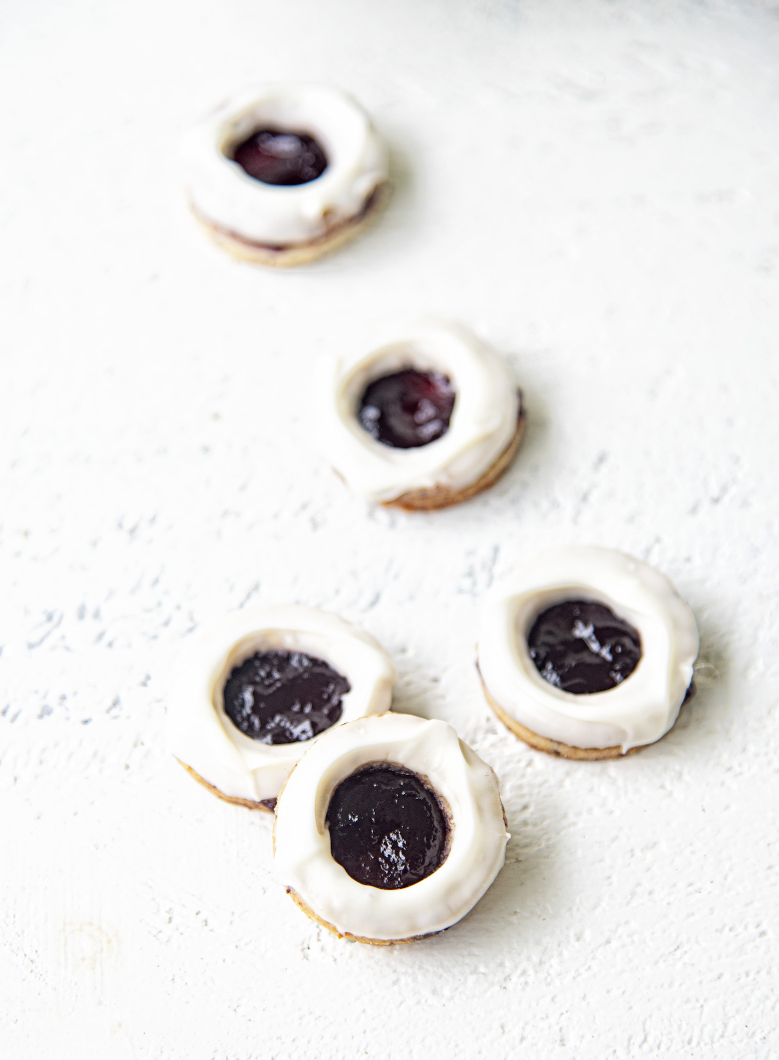 White Chocolate Berry Linzer Cookies