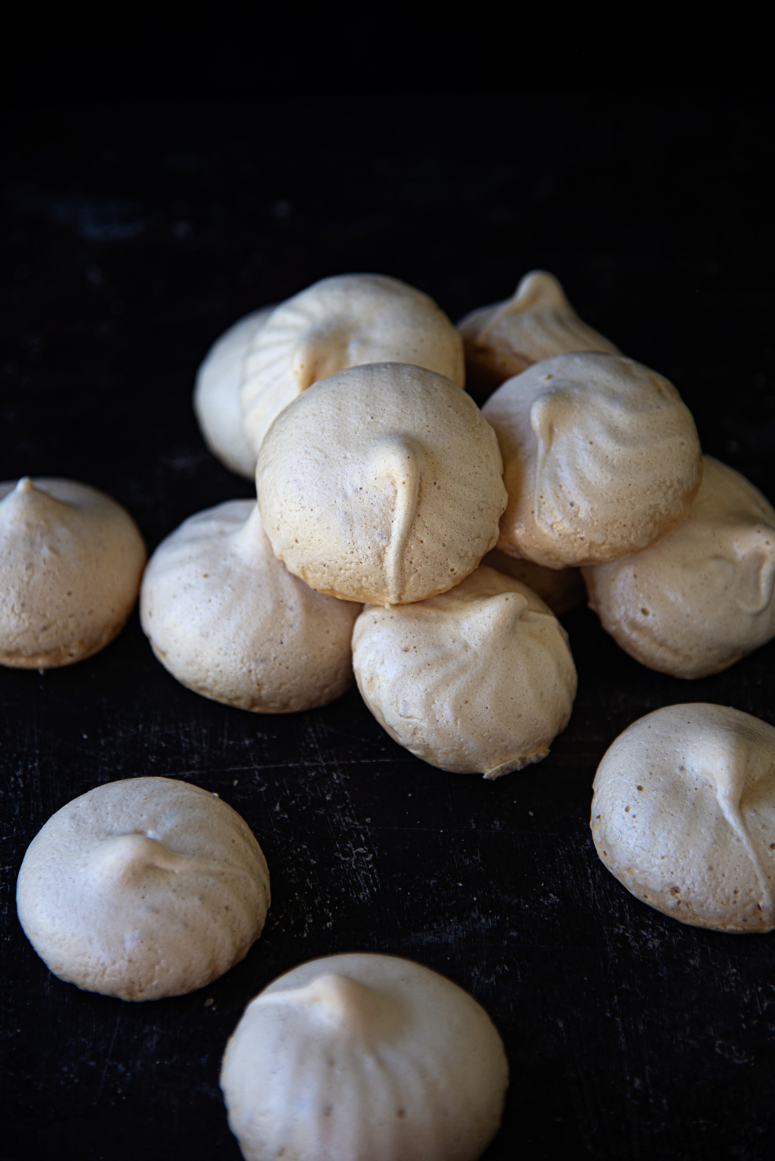 Apple Pie Meringue Kisses