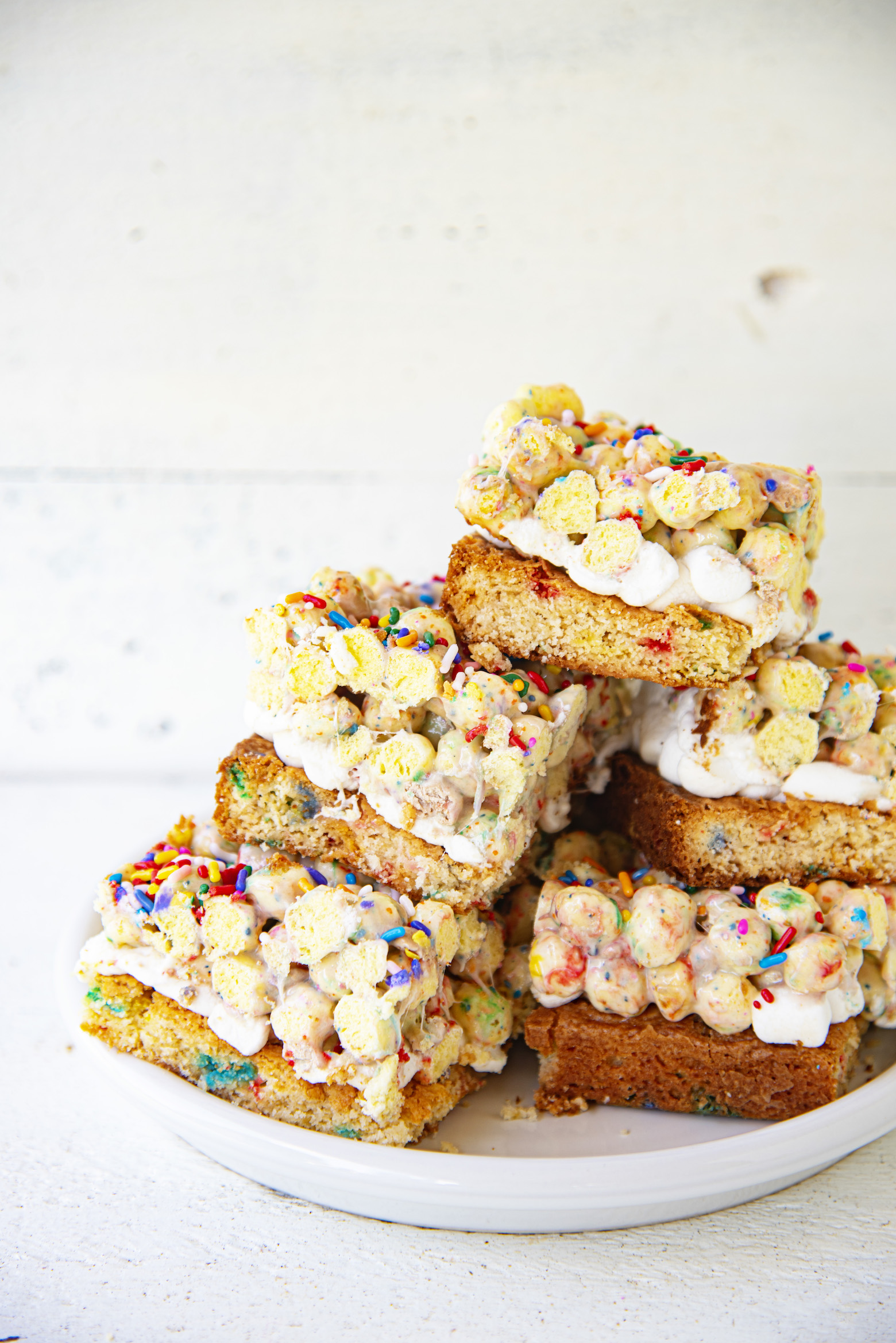 Birthday Cake Batter Cereal Blondies